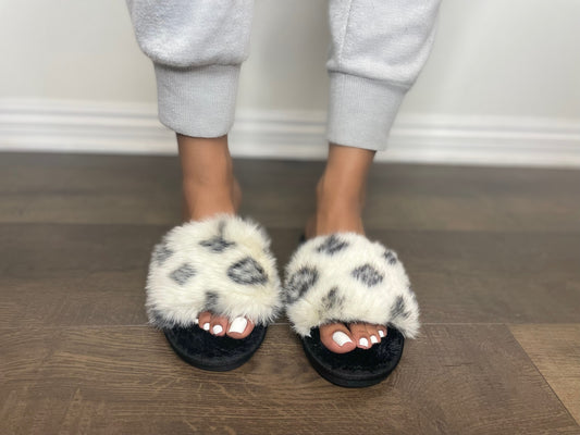 Sarahi Slippers- White